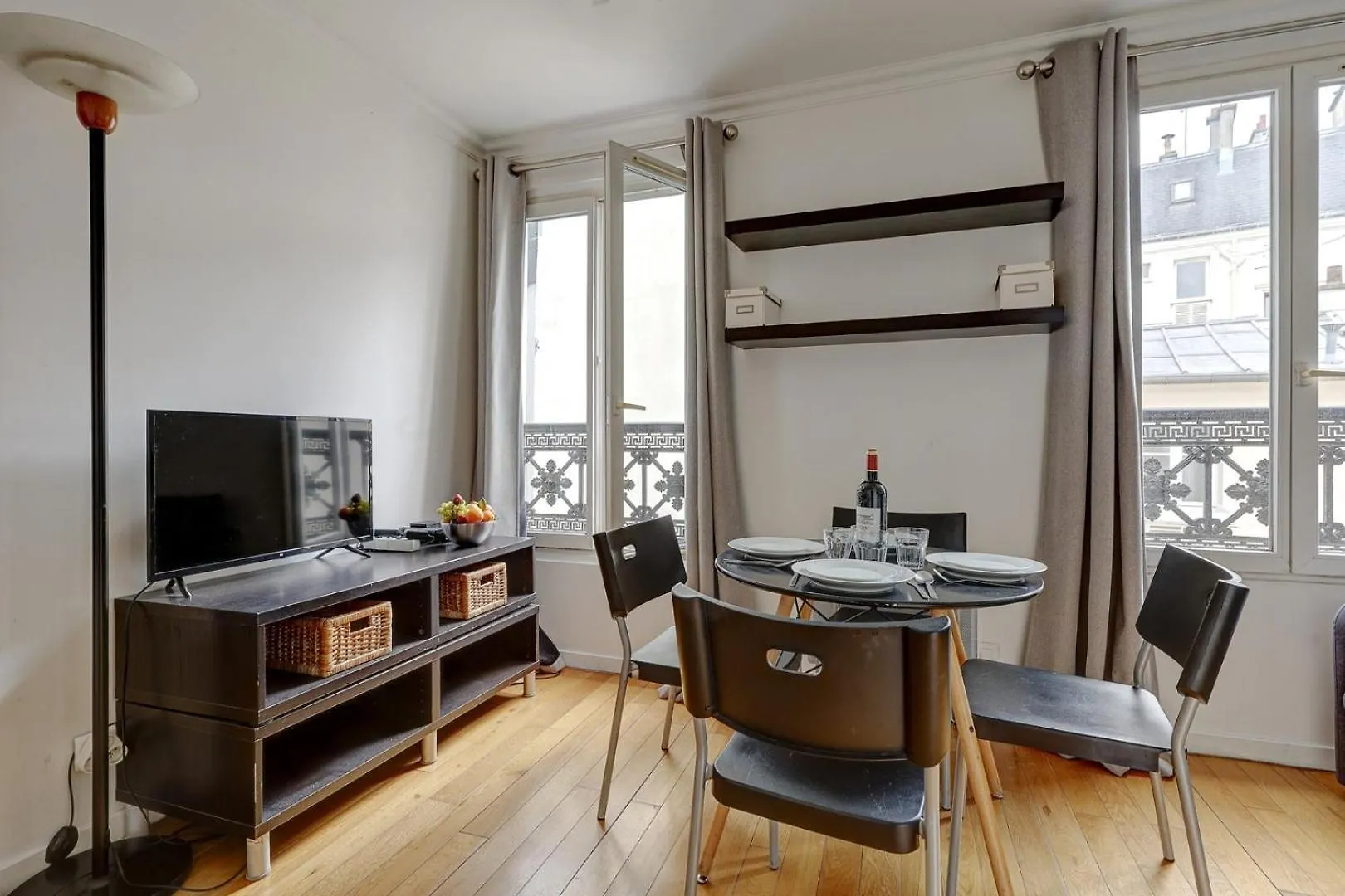 395 Suite Biot 10 - Superbe Appartement A Paris 0*,